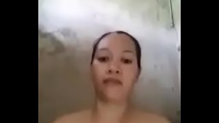 MBBG vú bự thủ dâm rồi quay video lại